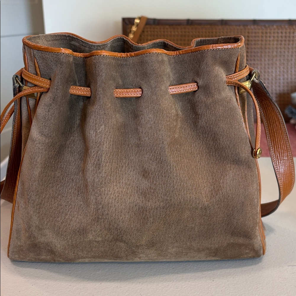 Celine Vintage Suede Leather Bucket Bag—STUNNING!! Excellent Condition!! - Picture 6 of 13